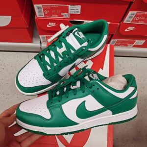 Nike Mixed Model Sneakers Wholesale Pallet — 200 Pairs, Grade A