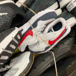 Sport shoes