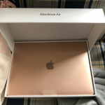 MacBook Air pallets