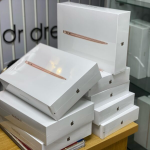 MacBook Air pallets