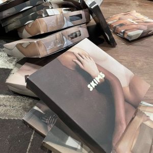 Skims clothing pallet