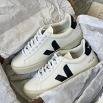 Veja shoe pallets