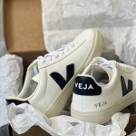 Veja shoe pallets