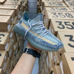 Yeezy sneakers pallets